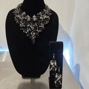 Chic Black and Silver Statement Necklace Set